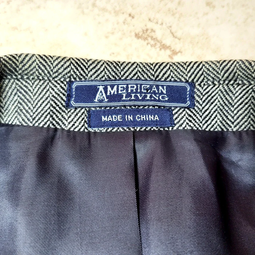 American Living Herringbone Black Cream Fitted Wool Blazer 2 Button Front‎  44S